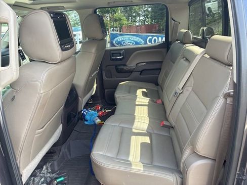 Used 2016 GMC Sierra 2500 Denali w/ Duramax Plus Package AWD/4WD image 9