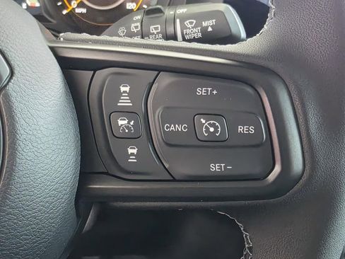 New 2026 Jeep Wrangler Unlimited Rubicon AWD/4WD image 29
