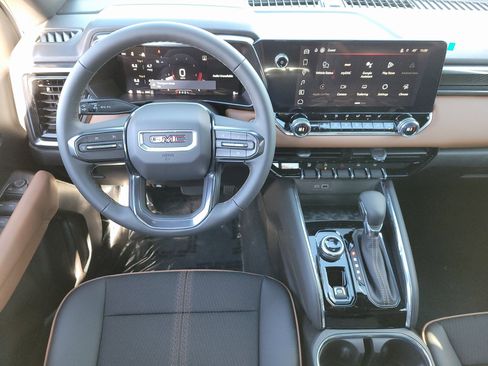 New 2026 GMC Canyon AT4 image 8