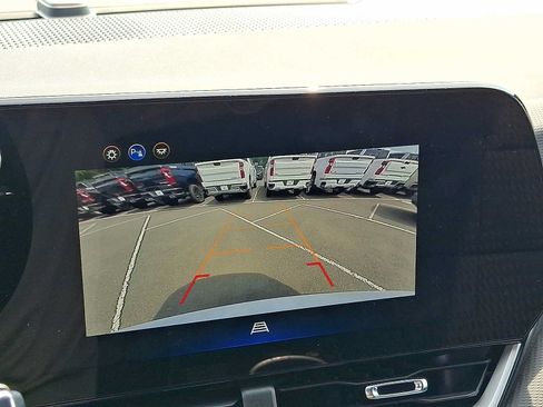 Used 2026 Chevrolet Equinox LT FWD image 18