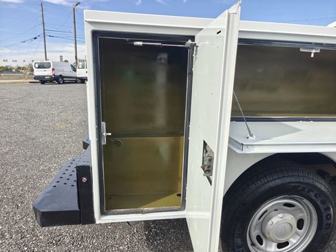 Used 2016 Ford F250 XL w/ Power Equipment Group image 20