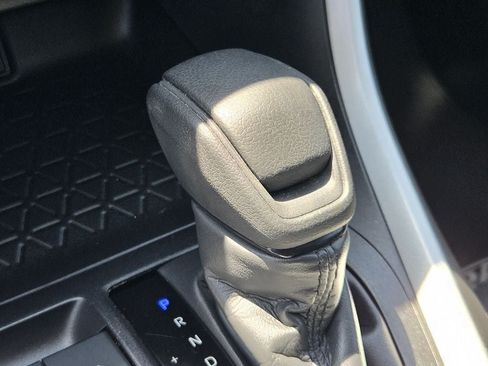 Used 2025 Toyota RAV4 XLE FWD image 21