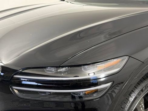 Used 2025 Genesis GV70 2.5T w/ Sport Prestige Package AWD/4WD image 13