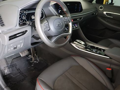 Used 2023 Hyundai Sonata SEL Plus FWD image 17
