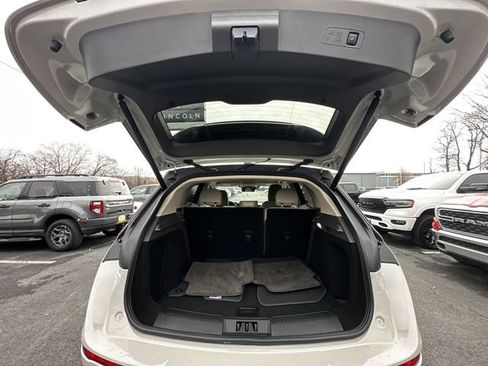 Certified 2024 Lincoln Corsair AWD w/ Equipment Group 101A image 39