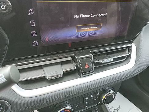 Used 2025 Chevrolet TrailBlazer LT image 6