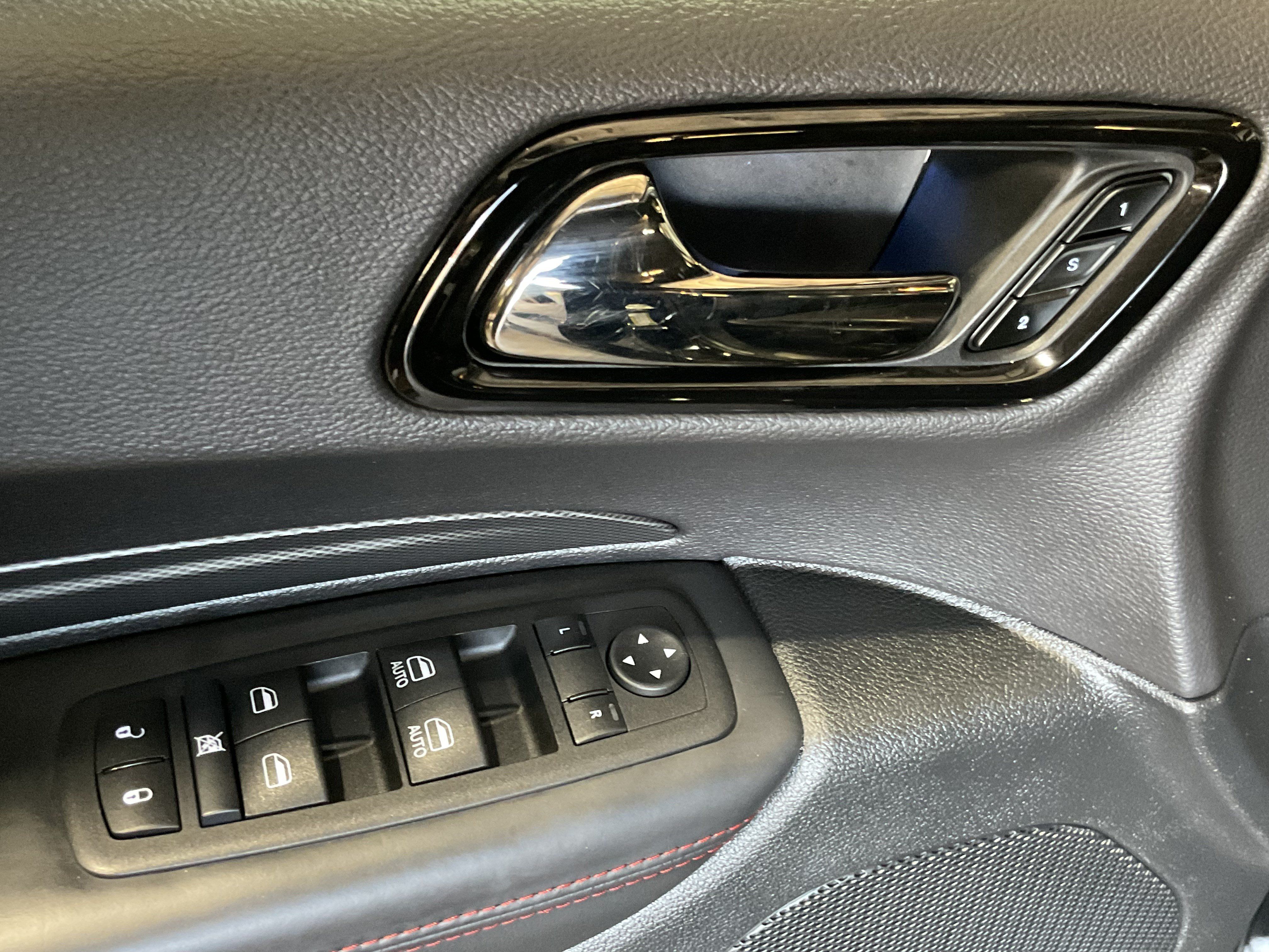 Used 2025 Dodge Durango R/T AWD/4WD image 31
