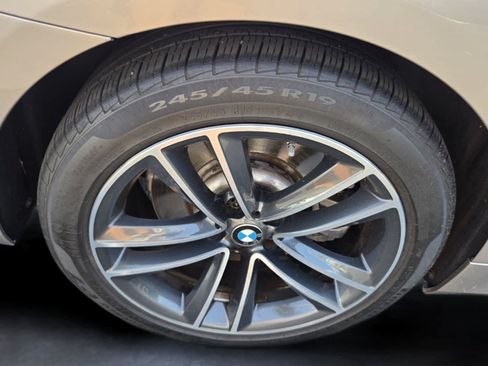 Used 2022 BMW 750i xDrive AWD/4WD image 19