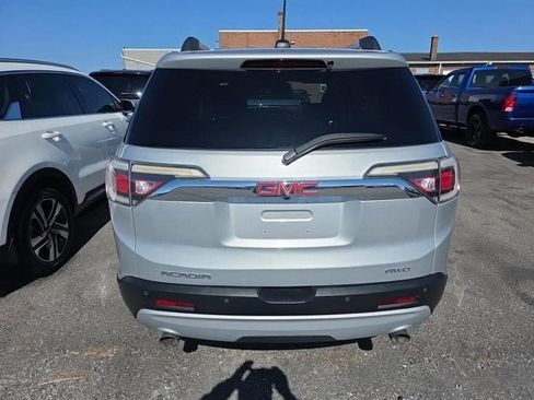 Used 2018 GMC Acadia SLT w/ LPO, Black Accent Package image 4