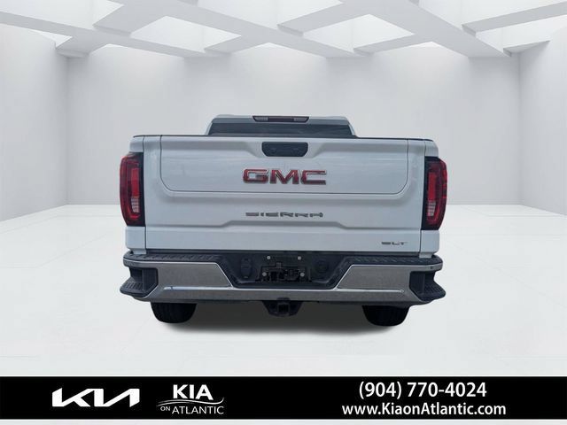 Used 2025 GMC Sierra 1500 SLT AWD/4WD image 4