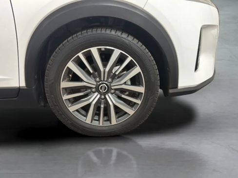 Used 2021 Nissan Kicks SV FWD image 26