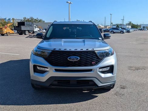 Used 2020 Ford Explorer ST w/ ST Street Pack image 8