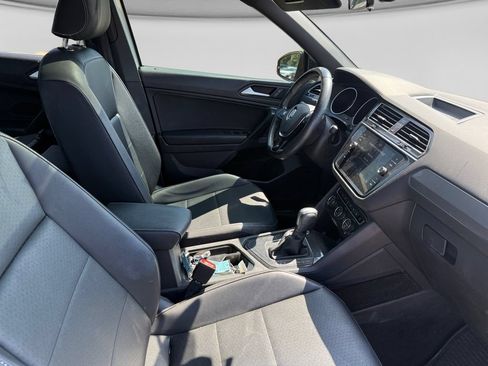 Used 2021 Volkswagen Tiguan SE R-Line FWD image 24