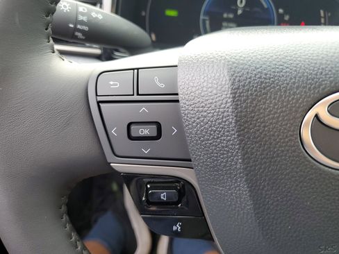 Certified 2025 Toyota Camry LE w/ Convenience Package FWD image 21