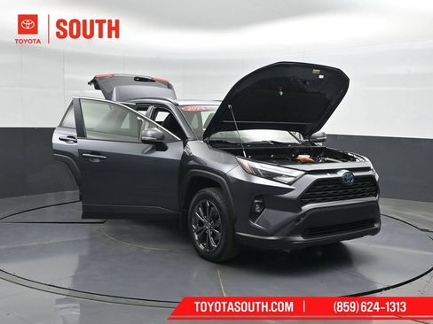 Used 2024 Toyota RAV4 XLE Premium w/ Weather Package AWD/4WD image 58