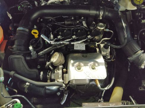 Used 2019 Ford EcoSport SE w/ SE Convenience Package image 30