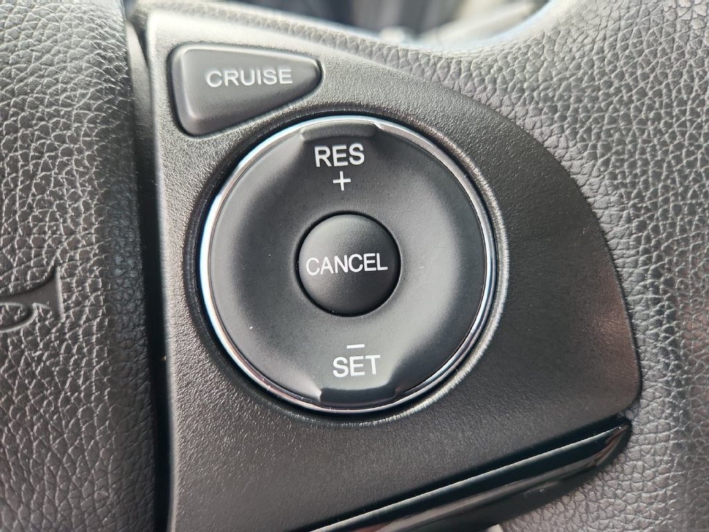 Used 2017 Honda HR-V EX image 19