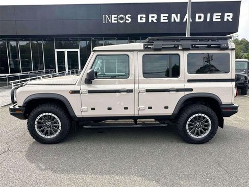 Used 2025 INEOS Grenadier Fieldmaster Edition image 5