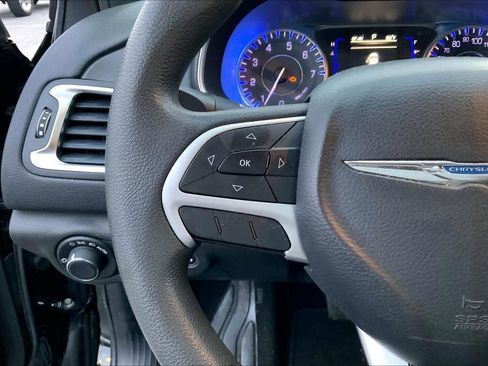 Used 2015 Chrysler 200 LX image 22