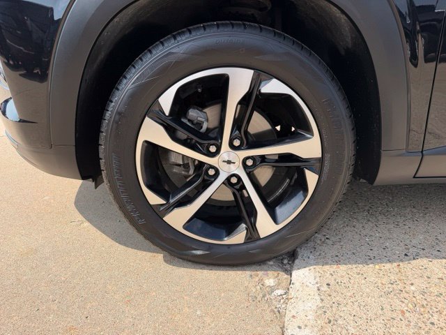 Certified 2024 Chevrolet Trax RS w/ Sunroof Package FWD image 13