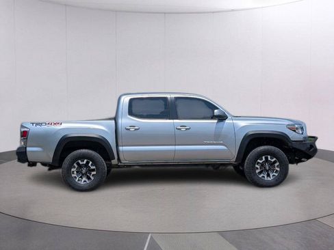 Used 2023 Toyota Tacoma TRD Off-Road AWD/4WD image 8
