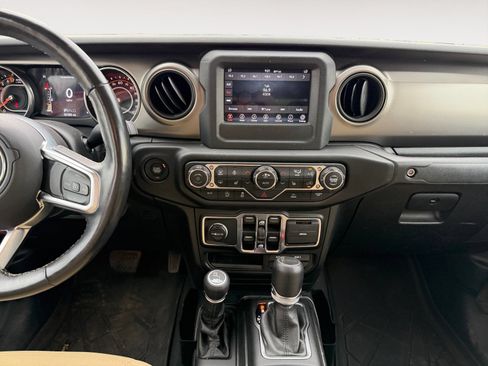 Used 2020 Jeep Gladiator Sport w/ Quick Order Package 24S AWD/4WD image 11