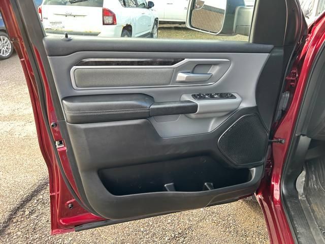 Used 2022 RAM 1500 Big Horn AWD/4WD image 10
