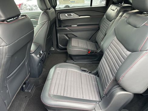 New 2026 Ford Explorer ST-Line image 24