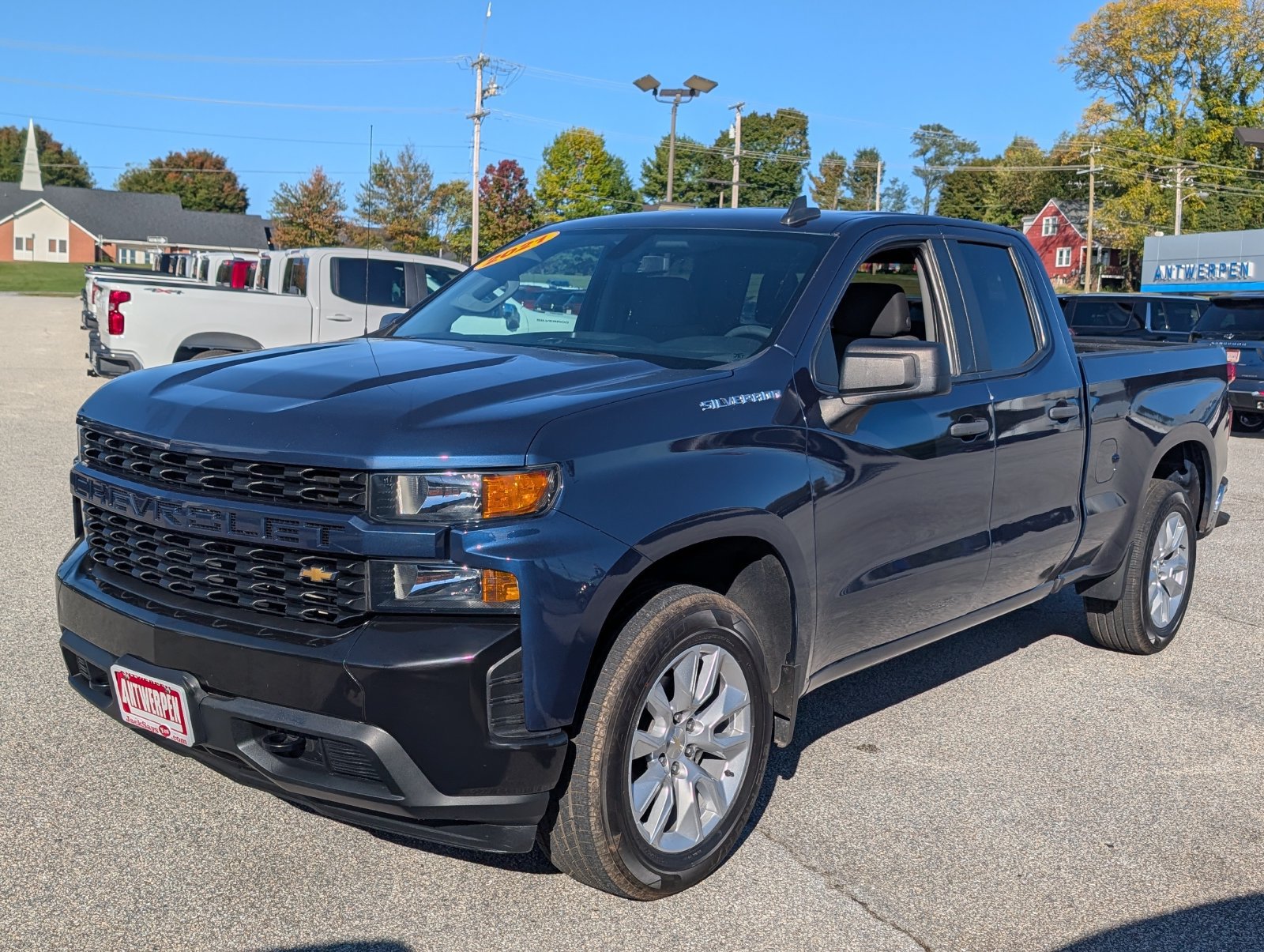 Used 2021 Chevrolet Silverado 1500 Custom AWD/4WD image 7