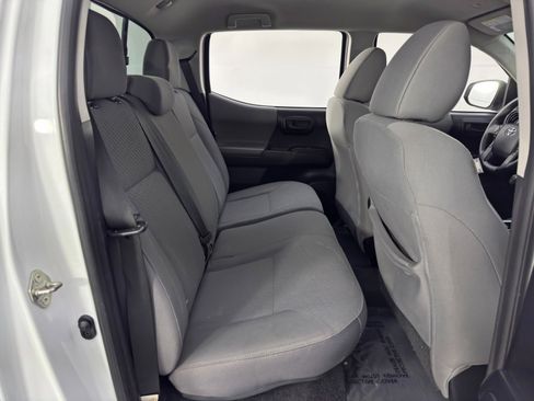 Used 2020 Toyota Tacoma SR w/ SR Convenience Package image 32