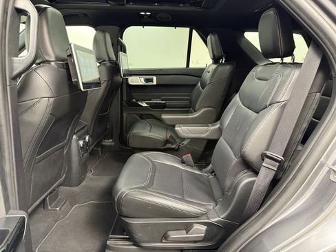 Used 2022 Ford Explorer ST w/ Equipment Group 401A image 28