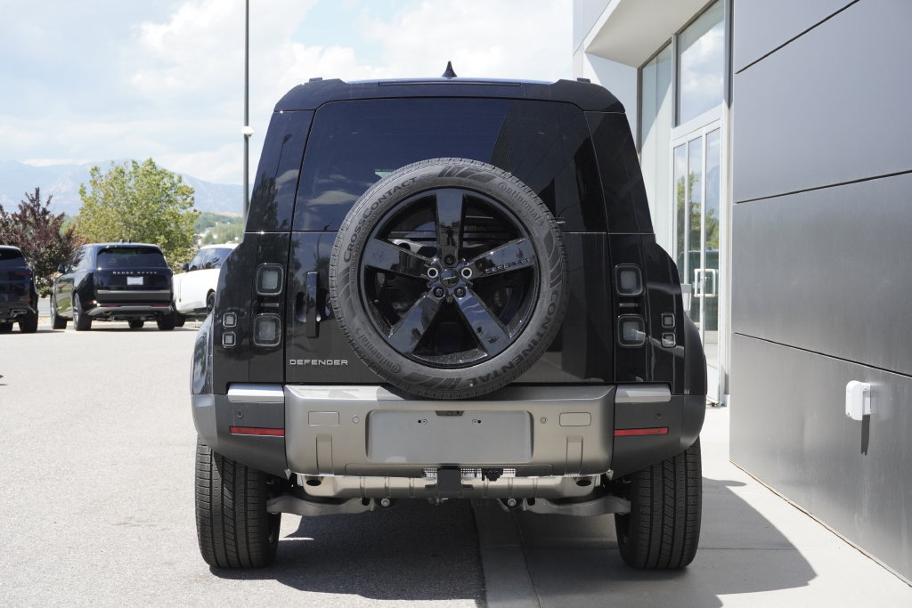 New 2026 Land Rover Defender 110 S AWD/4WD image 6