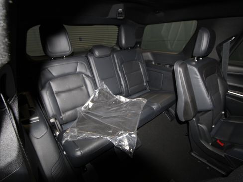 New 2026 Lincoln Navigator Reserve AWD/4WD image 23