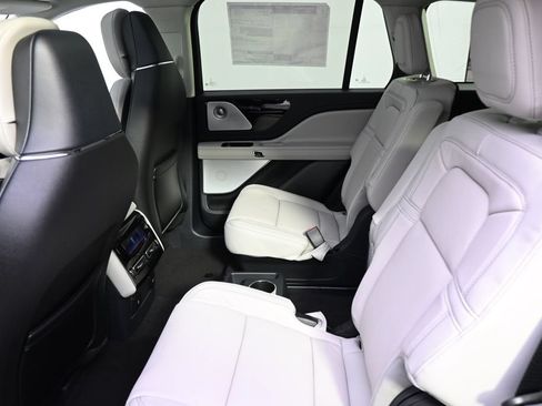 New 2026 Lincoln Aviator Reserve AWD/4WD image 20