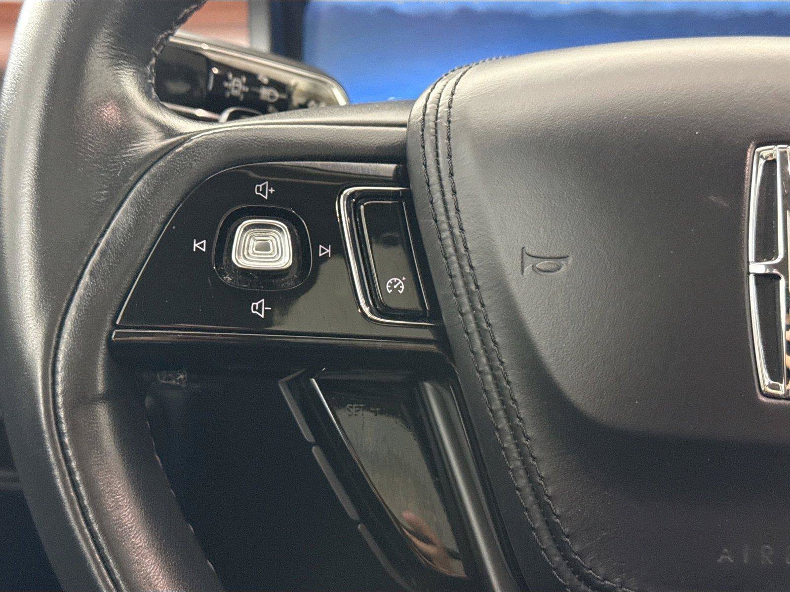 Used 2022 Lincoln Aviator Reserve AWD/4WD image 18