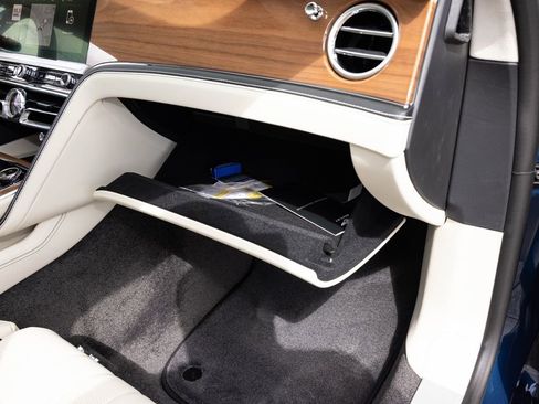 New 2026 Bentley Flying Spur image 81