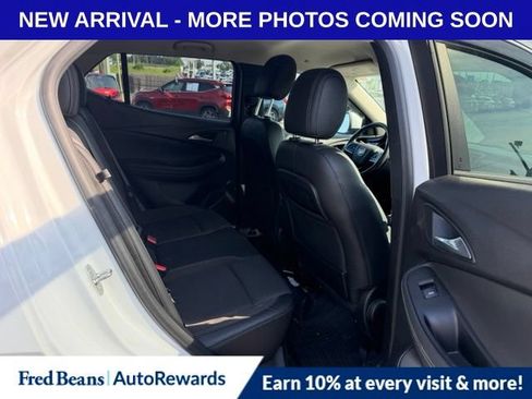 Used 2021 Buick Encore GX Preferred w/ Cold Weather Comfort Package AWD/4WD image 10