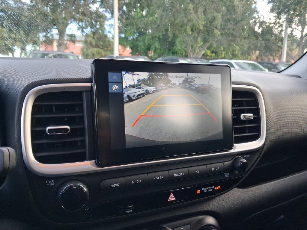 Used 2026 Hyundai Venue SEL FWD image 25