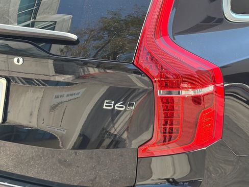 Used 2024 Volvo XC90 B6 Plus AWD/4WD image 26
