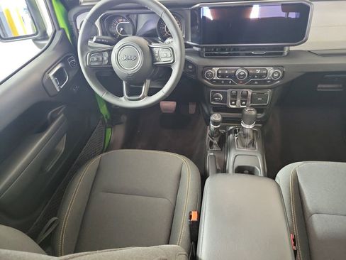 Used 2025 Jeep Wrangler Sport image 16