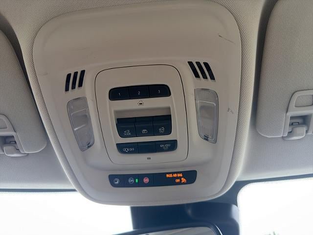 Used 2021 Buick Envision Avenir AWD/4WD image 33