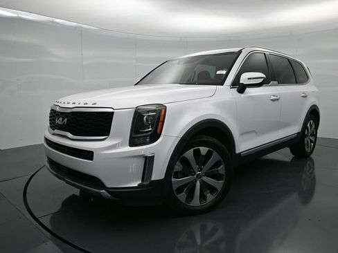 Used 2022 Kia Telluride S AWD/4WD image 1