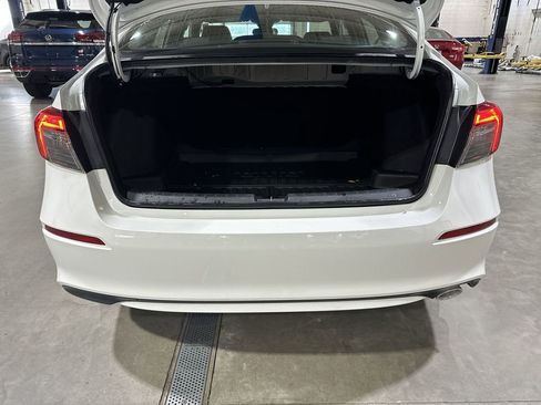 Used 2023 Honda Civic Sport image 19