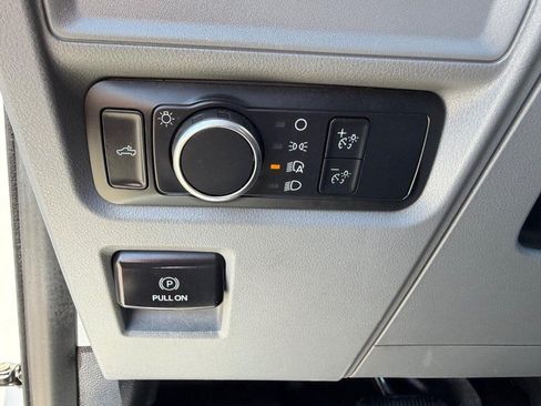 Used 2022 Ford F150 XL w/ Equipment Group 101A High RWD image 27