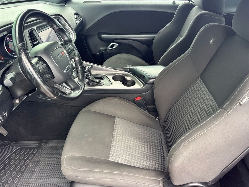 Used 2022 Dodge Challenger GT AWD/4WD image 14
