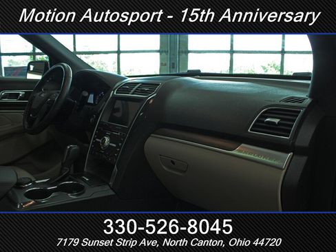 Used 2018 Ford Explorer Limited AWD/4WD image 34