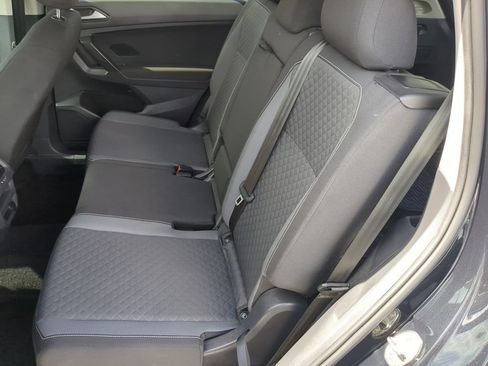 Used 2021 Volkswagen Tiguan S FWD image 14