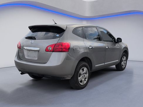 Used 2014 Nissan Rogue S image 3