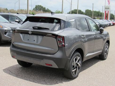 New 2026 Nissan Kicks SV w/ SV Premium Package FWD image 3