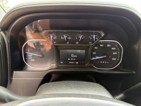 Used 2020 GMC Sierra 1500 SLE w/ SLE Value Package image 15